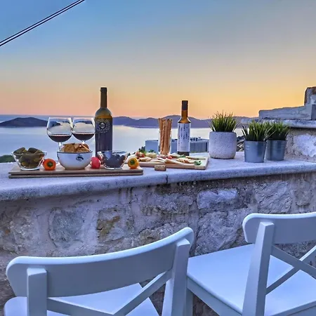 Villa Kanada - Two-bedroom House With Terrace And Sea View