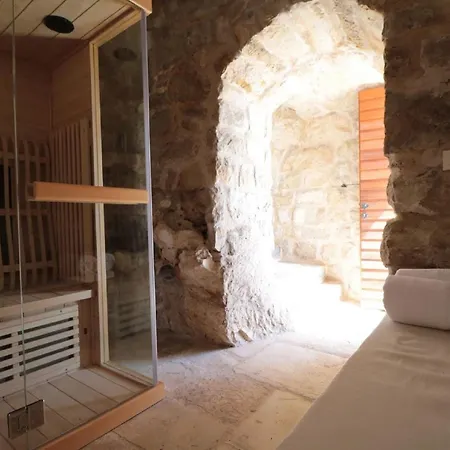 Villa Kanada - Two-bedroom House With Terrace And Sea View Brsečine