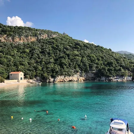 Villa Kanada - Two-bedroom House With Terrace And Sea View