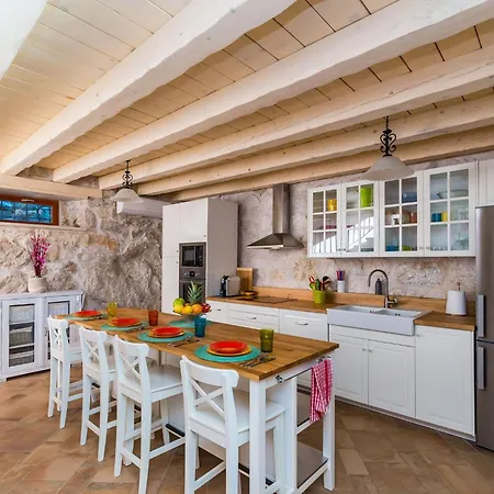 Kanada - Two-bedroom House With Terrace And Sea View * Brsečine