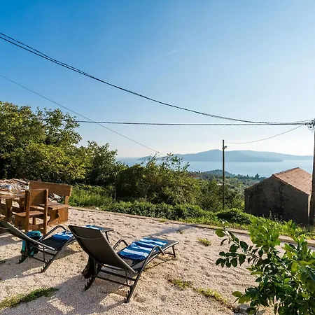 Villa Kanada - Two-bedroom House With Terrace And Sea View