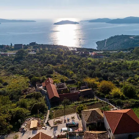 Kanada - Two-bedroom House With Terrace And Sea View *